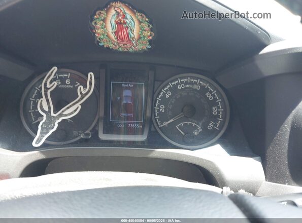 3TMCZ5AN7HM045455 2017 TOYOTA TACOMA White Widok tylnych siedzeń