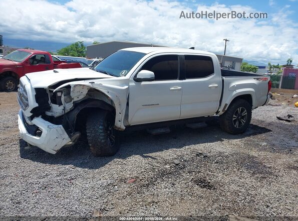 3TMCZ5AN7HM045455 2017 TOYOTA TACOMA White Widok wnętrza 360 stopni