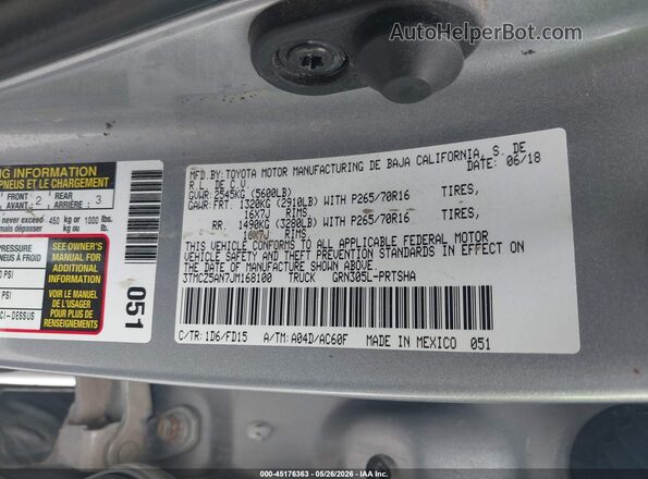 3TMCZ5AN7JM168100 2018 TOYOTA TACOMA Silver ძრავის განყოფილების ხედი