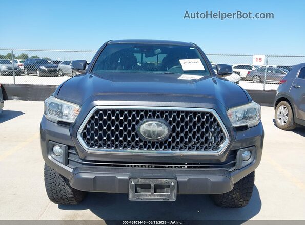 3TMCZ5ANXJM165501 2018 TOYOTA TACOMA Gray Սարքավորումների վահանակի տեսք