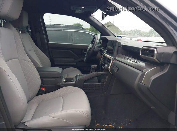 3TMKB5FN0SM052280 2025 TOYOTA TACOMA Gray Vista interior delantera
