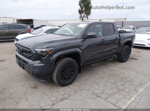 3TMKB5FN0TM067525 2026 TOYOTA TACOMA Gray Առջևի ձախ երեք քառորդ տեսարան
