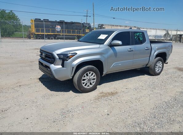 3TMKB5FN4RM023522 2024 TOYOTA TACOMA Серебряный Передняя левая четверть