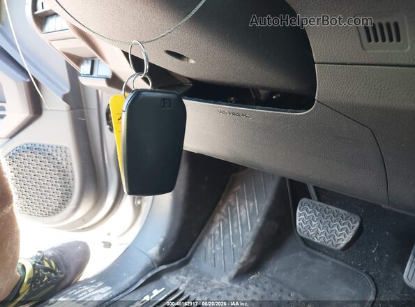 3TMKB5FN4RM023522 2024 TOYOTA TACOMA Серебряный Вид панели приборов