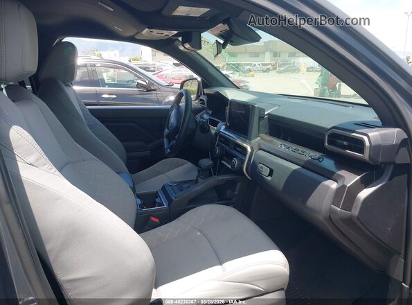3TMKB5FN5SM049858 2025 TOYOTA TACOMA Серый 