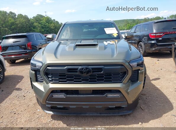 3TMKB5FN6TM068033 2026 TOYOTA TACOMA Золотой Вид задней части салона