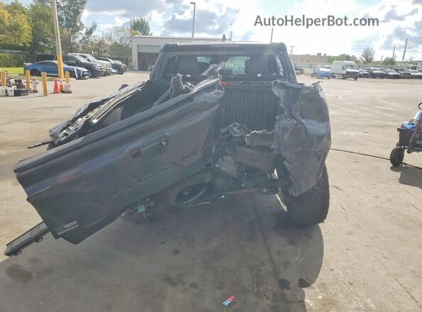 3TMKB5FNXRM017899 2024 TOYOTA TACOMA Gray Հետևի տեսք