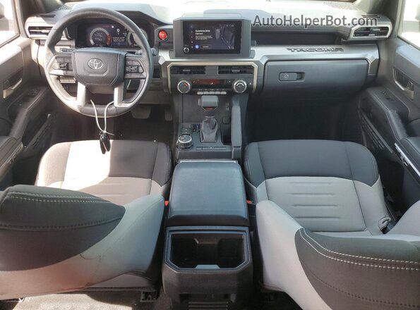 3TMLB5JN0RM010049 2024 TOYOTA TACOMA Silver 