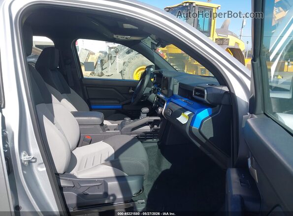 3TMLB5JN0TM214129 2026 TOYOTA TACOMA Gray Front interior view