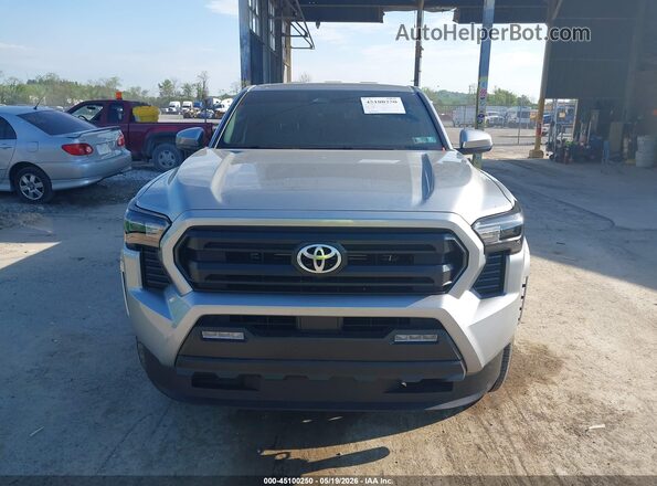 3TMLB5JN1SM127404 2025 TOYOTA TACOMA Silver Սարքավորումների վահանակի տեսք