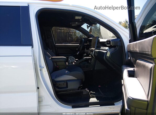 3TMLB5JN2SM096891 2025 TOYOTA TACOMA White Vista interior delantera