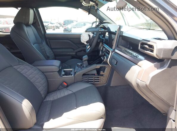 3TMLB5JN2TM245429 2026 TOYOTA TACOMA Gray წინა სალონის ხედი