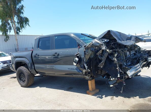 3TMLB5JN2TM245429 2026 TOYOTA TACOMA Gray ხელსაწყოთა პანელის ხედი