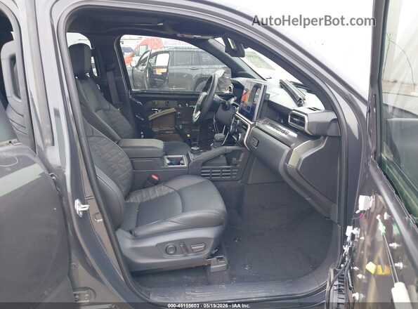 3TMLB5JN3RM007923 2024 TOYOTA TACOMA Gray Vista interior delantera