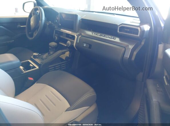 3TMLB5JN3SM153695 2025 TOYOTA TACOMA Blue Vista interior delantera