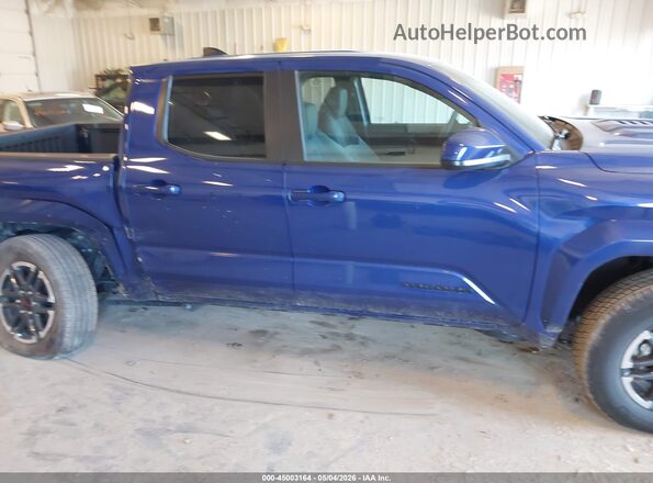 3TMLB5JN3SM153695 2025 TOYOTA TACOMA Blue Vista interior trasera