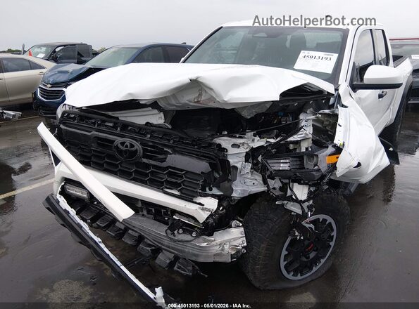 3TMLB5JN4TM209614 2026 TOYOTA TACOMA White Widok z przodu