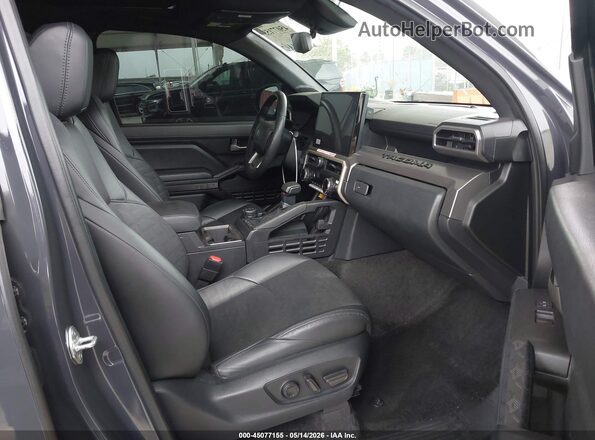 3TMLB5JN5RM030555 2024 TOYOTA TACOMA Black Vista interior delantera