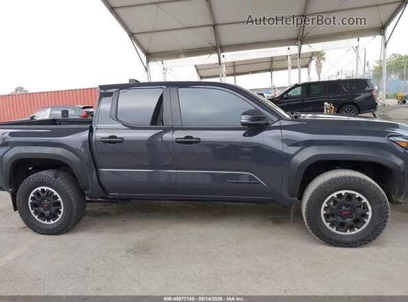 3TMLB5JN5RM030555 2024 TOYOTA TACOMA Black Vista interior trasera