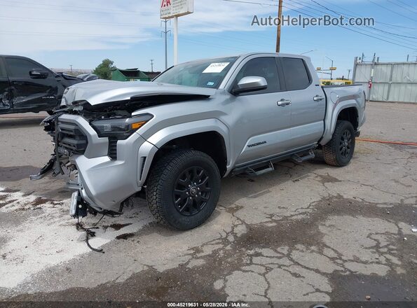3TMLB5JN5SM143220 2025 TOYOTA TACOMA Silver Vista tres cuartos delantera izquierda