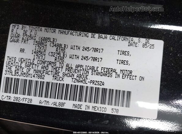 3TMLB5JN5SM147882 2025 TOYOTA TACOMA Black Vista del compartimento del motor