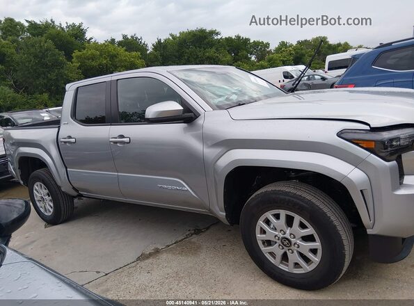 3TMLB5JN8TM243779 2026 TOYOTA TACOMA Silver უკანა სალონის ხედი