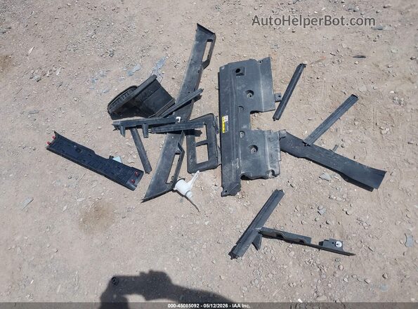 3TMLB5JN9RM040957 2024 TOYOTA TACOMA Silver 