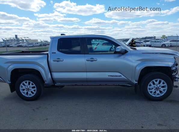 3TMLB5JN9SM120734 2025 TOYOTA TACOMA Silver 360 interior view
