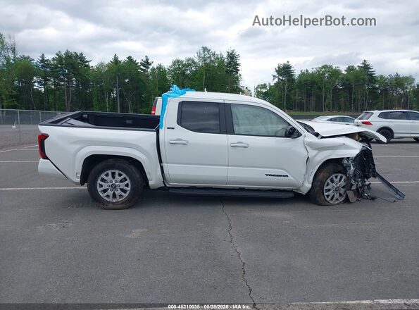 3TMLB5JN9SM189407 2025 TOYOTA TACOMA White Widok wnętrza z tyłu
