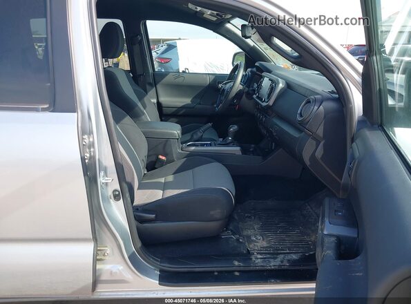 3TYCZ5AN1NT058119 2022 TOYOTA TACOMA Silver 