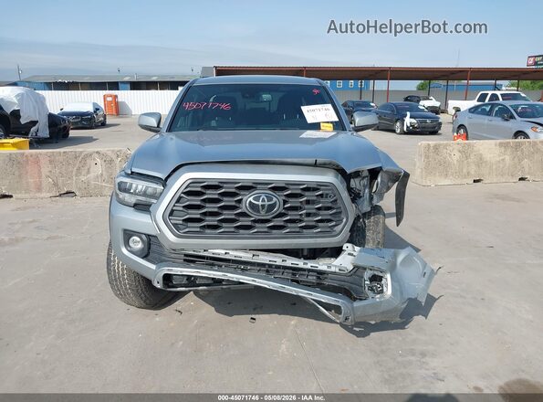3TYCZ5AN1NT058119 2022 TOYOTA TACOMA Silver 