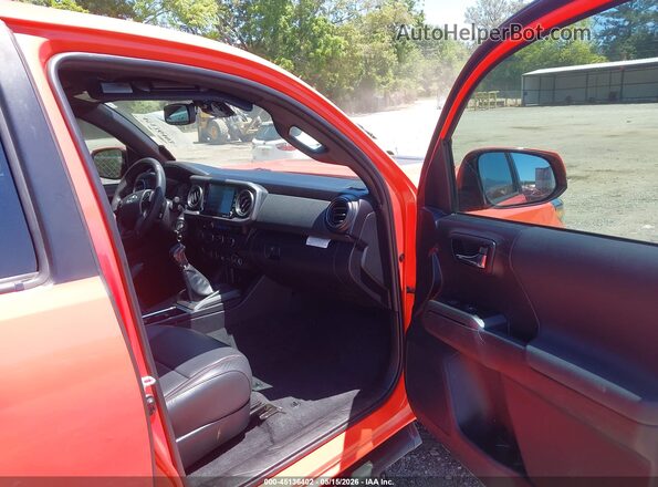 3TYCZ5AN1PT131024 2023 TOYOTA TACOMA Orange Սալոնի դիմացի տեսք