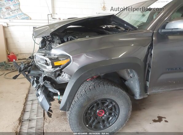 3TYCZ5AN2NT065340 2022 TOYOTA TACOMA Black 