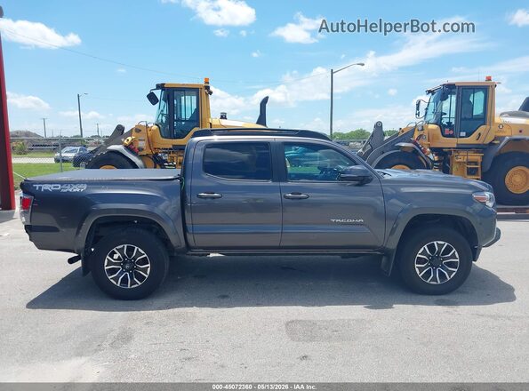 3TYCZ5AN7NT077046 2022 TOYOTA TACOMA Gray უკანა სალონის ხედი