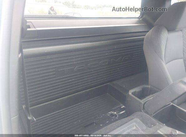 3TYJDAHN2ST024156 2025 TOYOTA TACOMA White VIN կոդի պիտակի տեսք