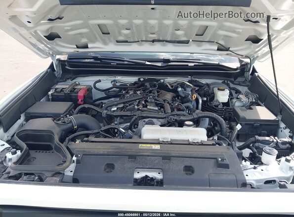 3TYJDAKN9RT006109 2024 TOYOTA TACOMA White 