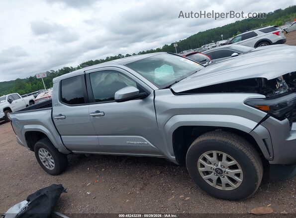3TYKB5FN2ST018488 2025 TOYOTA TACOMA 2WD Silver Սալոնի հետևի տեսք