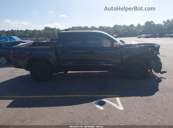 3TYKB5FN4ST028231 2025 TOYOTA TACOMA Gray Rear interior view