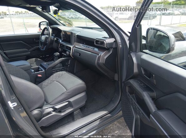 3TYKB5FNXTT035881 2026 TOYOTA TACOMA Gray Вид салону спереду