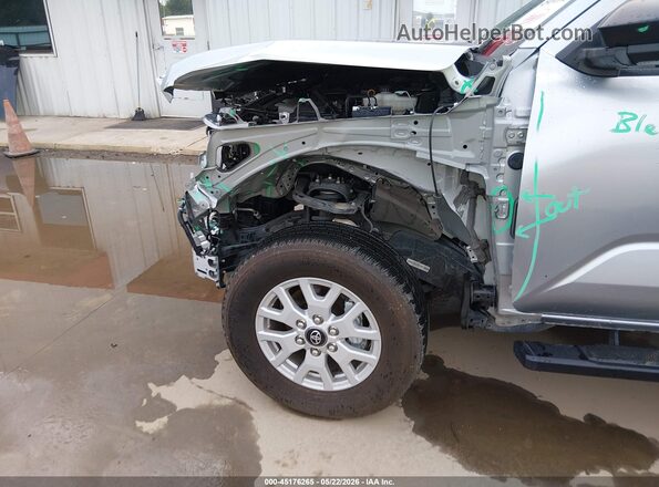 3TYKD5HN5ST018606 2025 TOYOTA TACOMA Серебряный 