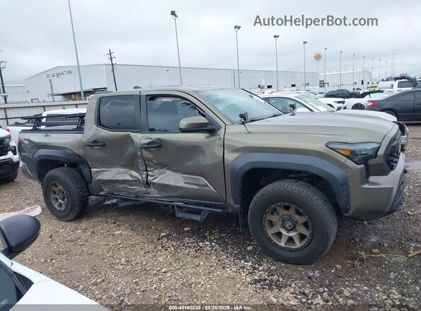 3TYLB5JN3RT015590 2024 TOYOTA TACOMA Green Вид задньої частини салону