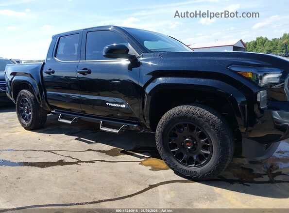3TYLB5JN3TT117415 2026 TOYOTA TACOMA Black Widok wnętrza z tyłu