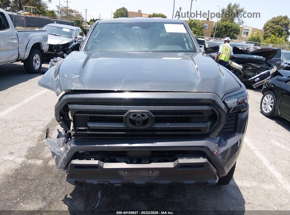 3TYLB5JN4RT005893 2024 TOYOTA TACOMA Gray ხელსაწყოთა პანელის ხედი