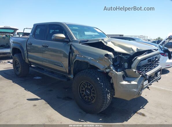3TYLC5LN4TT060099 2026 TOYOTA TACOMA HYBRID Gold Vista frontal