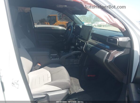 3TYLC5LN7ST034241 2025 TOYOTA TACOMA HYBRID White Սալոնի դիմացի տեսք
