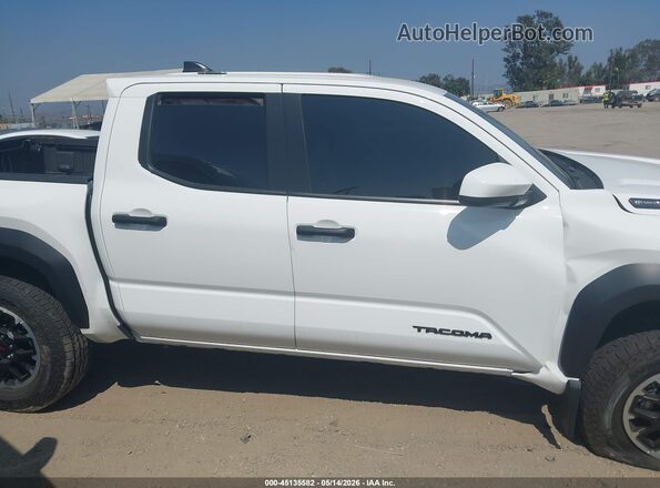 3TYLC5LN7ST034241 2025 TOYOTA TACOMA HYBRID White Սալոնի հետևի տեսք