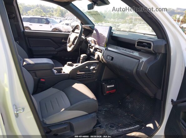3TYLC5LN9ST018526 2025 TOYOTA TACOMA HYBRID White Front interior view