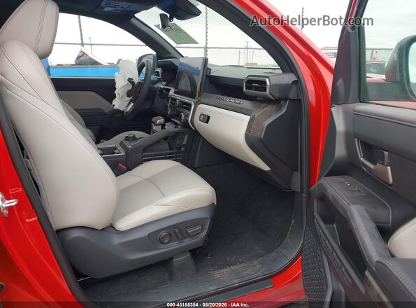 3TYLC5LN9ST037626 2025 TOYOTA TACOMA HYBRID Red Vista interior delantera