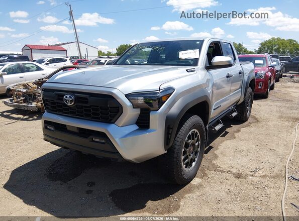 3TYLC5LNXST048862 2025 TOYOTA TACOMA HYBRID Silver Vista tres cuartos delantera izquierda