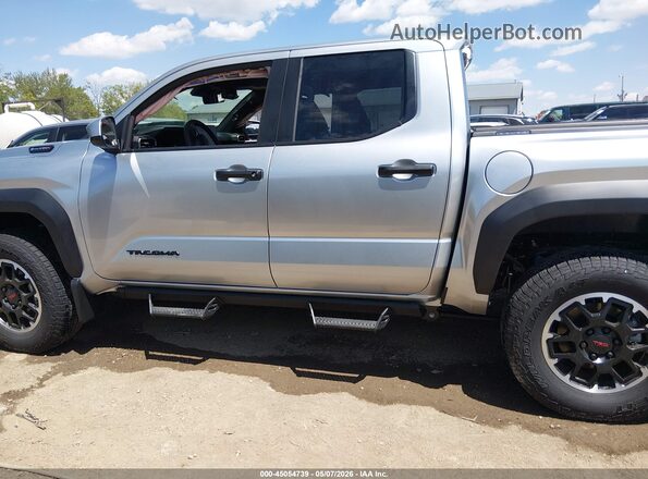 3TYLC5LNXST048862 2025 TOYOTA TACOMA HYBRID Silver Vista interior de 360 grados